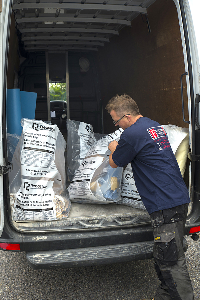 A sustainable collection service  for vinyl flooring